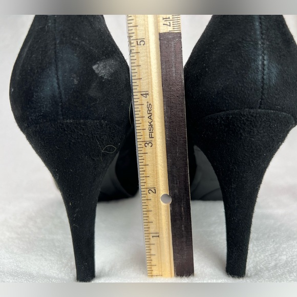 Marc Fisher black platform suede heels EUC - Picture 3 of 6